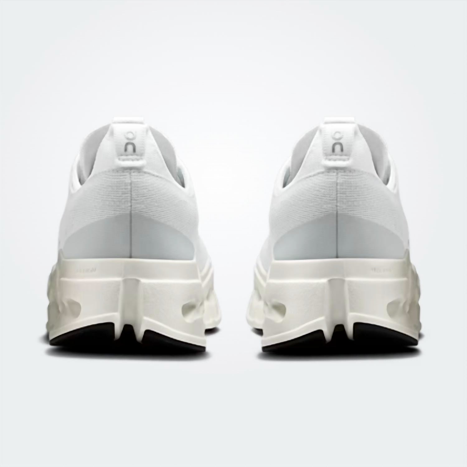 On - Women's Cloudsurfer Max Sneakers