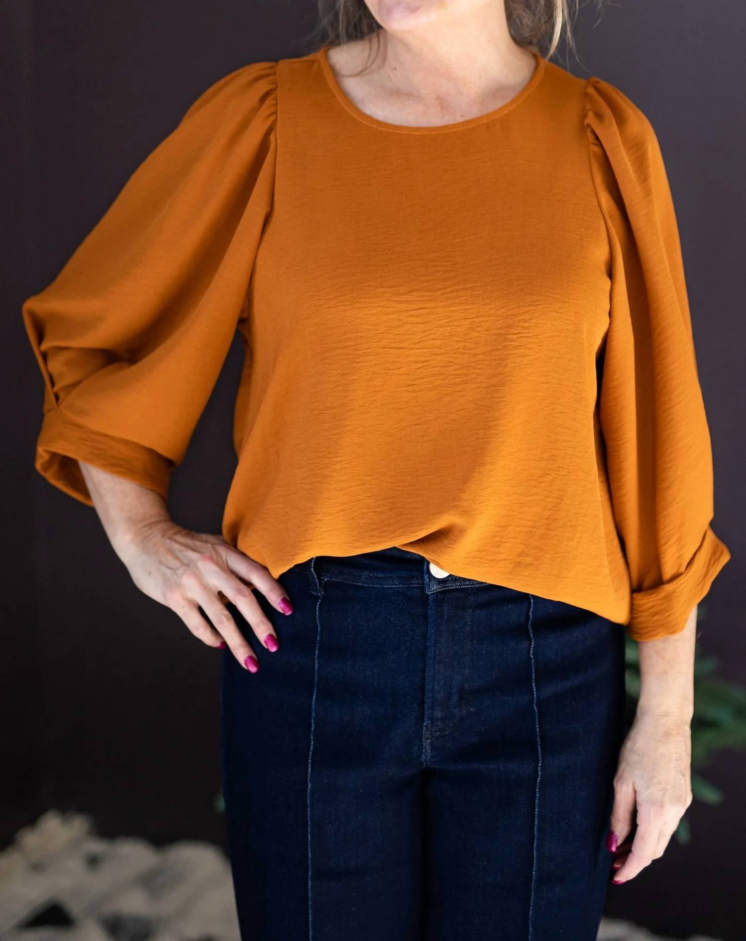 Ivy Jane - Pinch & Tuck Sleeve Top