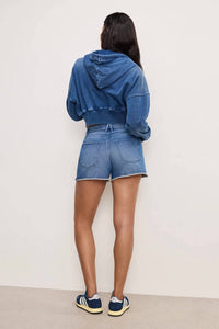 Good American - Jeanius Good 90s Jean Short