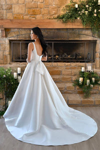 Stella York - Classic Square Neckline Wedding Dress