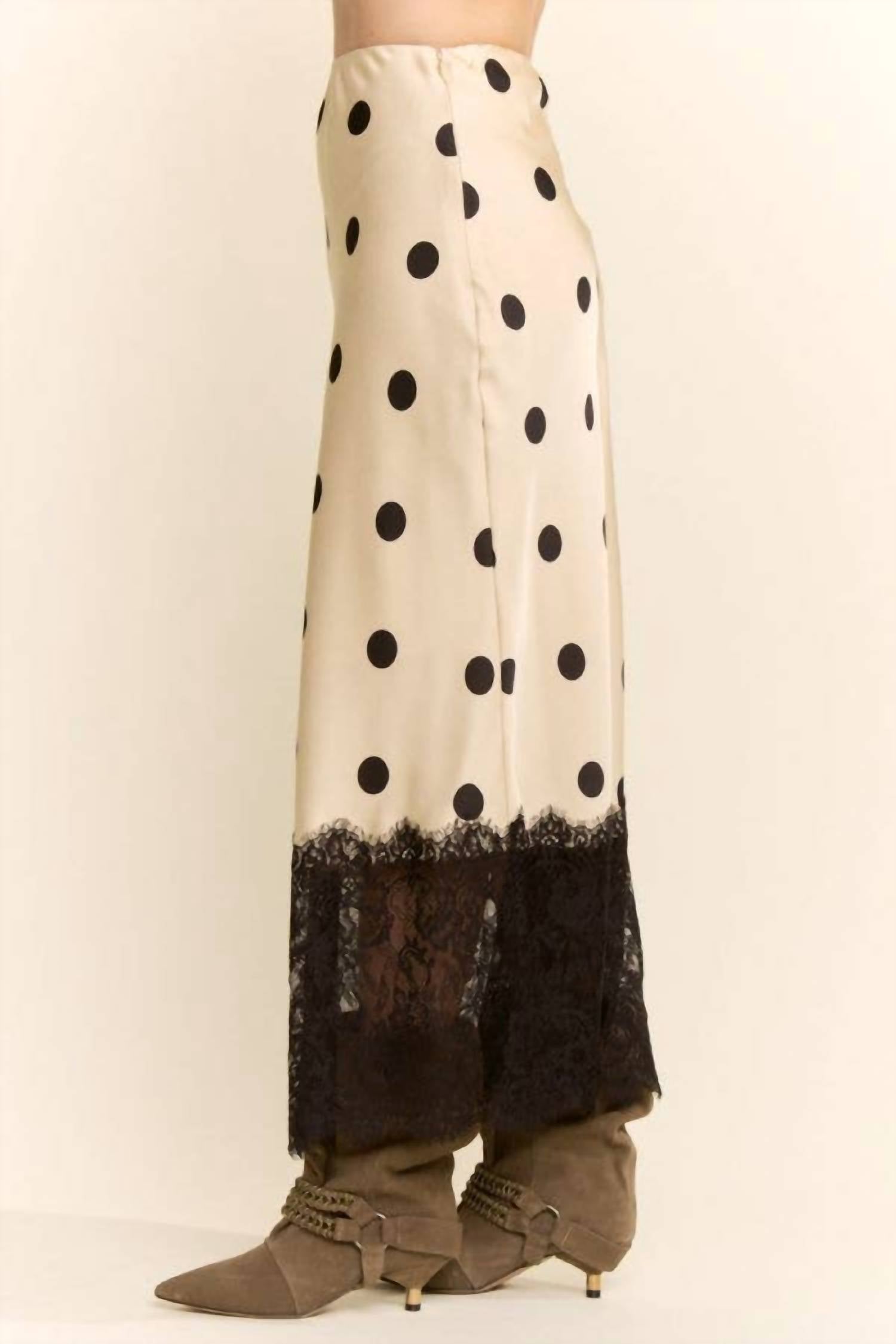 Davi & Dani - Eyelet Ruffle Tiered Skirt