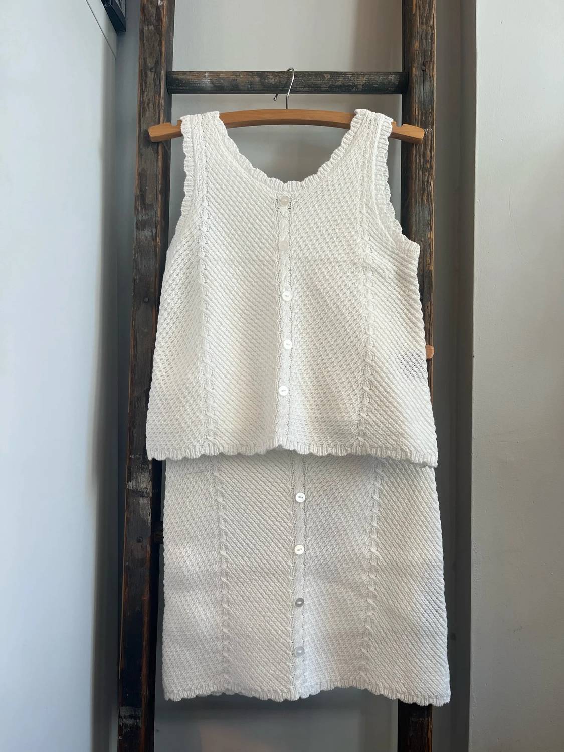 Tractr - Girl's Knit Top & Skirt Set