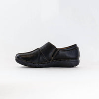 Clarks - Women's Un Loop Ave Slip On Leather Shoes