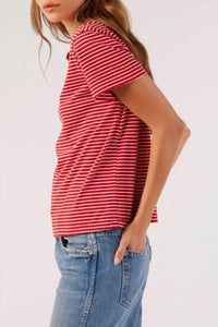 Amo - Love Tee