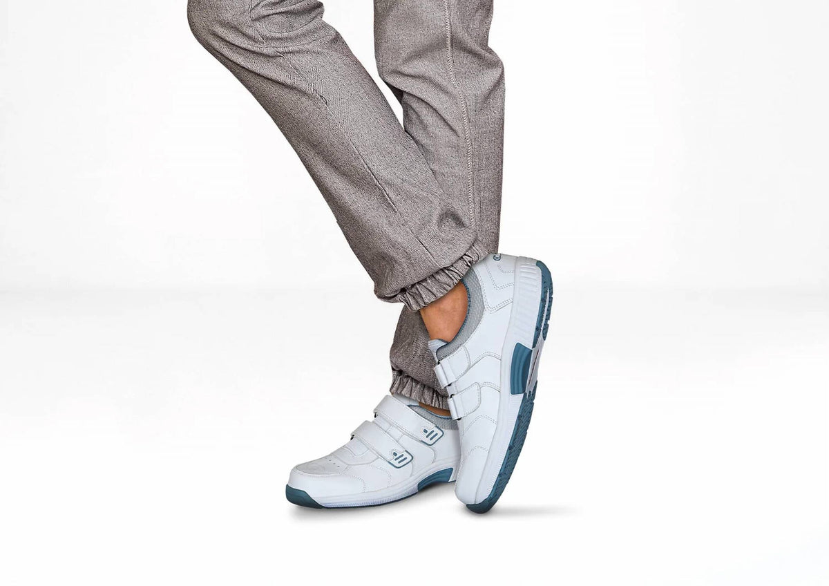 Orthofeet - Men's Alamo Sneaker