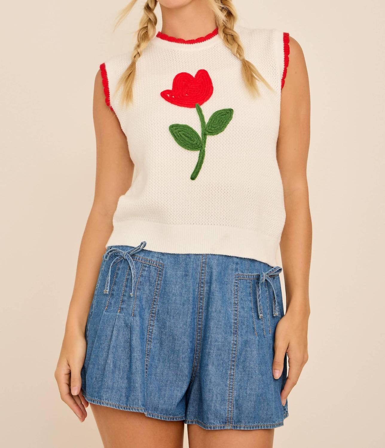 Main Strip - Tullip Embroidered Contrast Knit Top