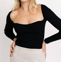 Gilli - Valerie Sweetheart Neck Sweater Top