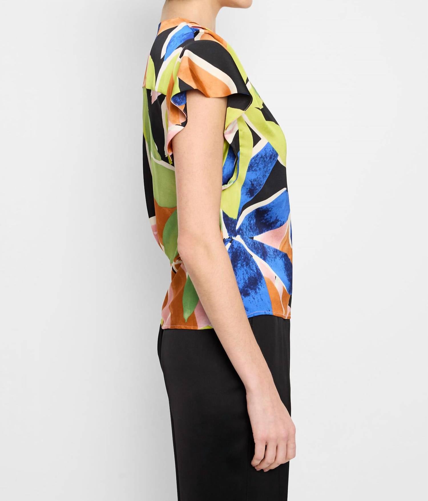 Nic + Zoe - Mega Blooms Flutter Woven Top