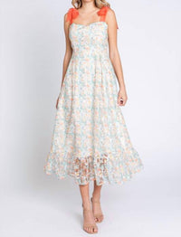 Lovelo - Floral Embroidered Midi Dress