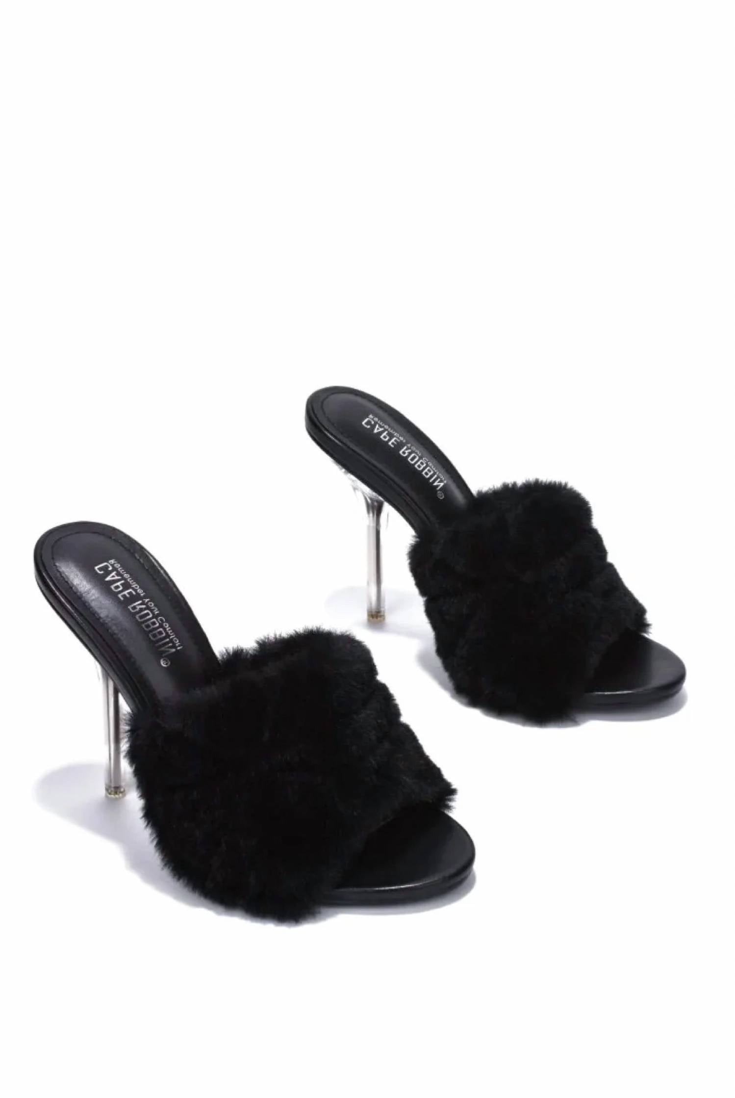 Cape Robbin - Women's Obrey Fur Clear High Heels