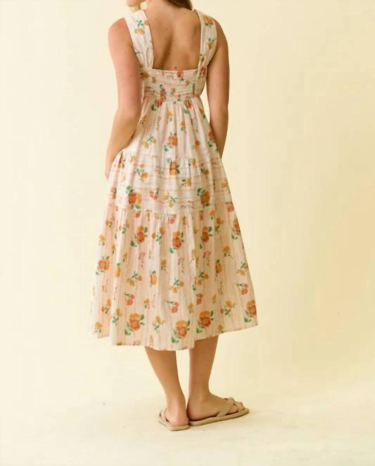 Doe And Rae - Floral Print Smocked Tiered Midi Dress