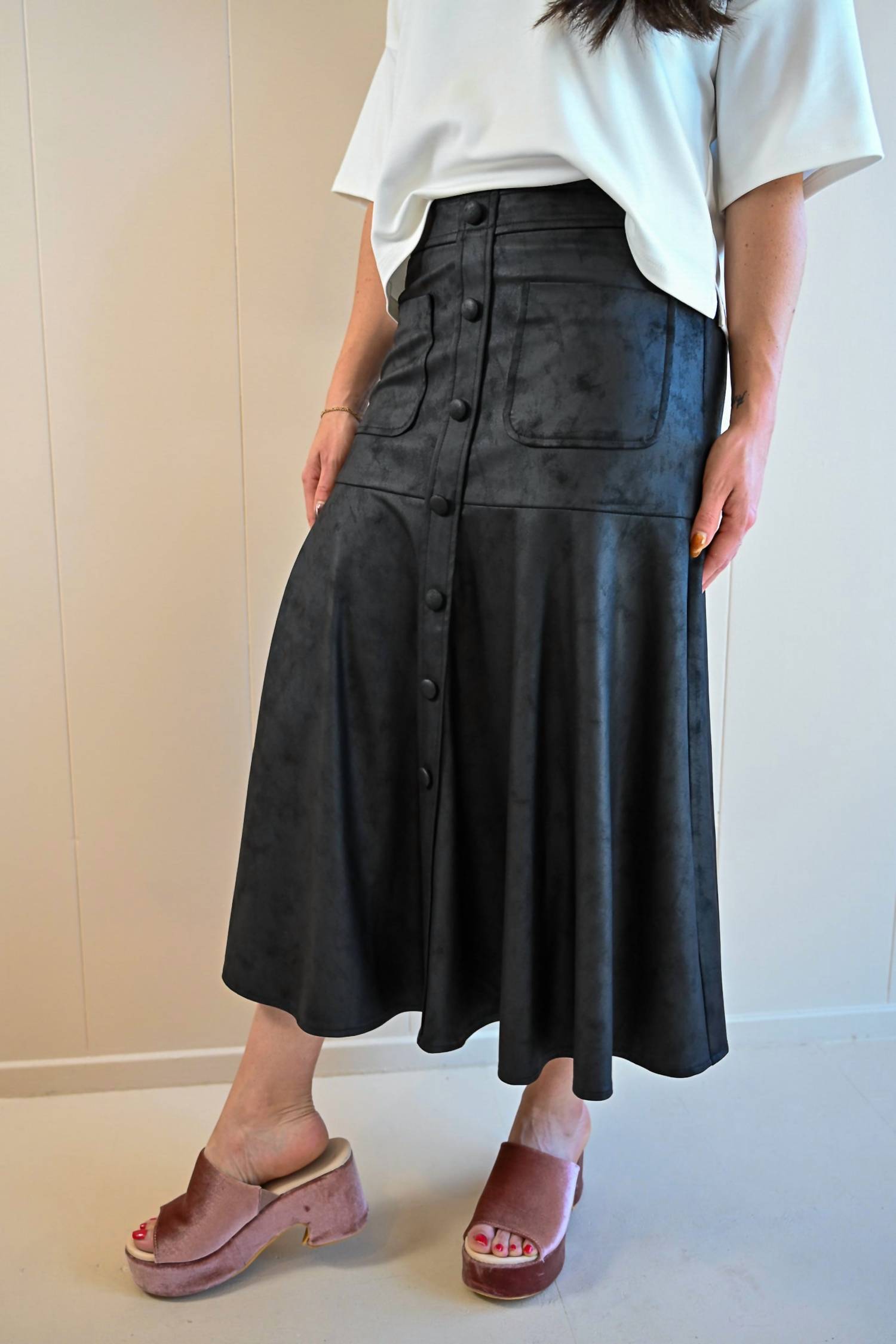 Traffic People - Women's Arena Suede Midi Skirt