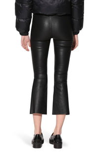 Walter Baker - Luisa Pant