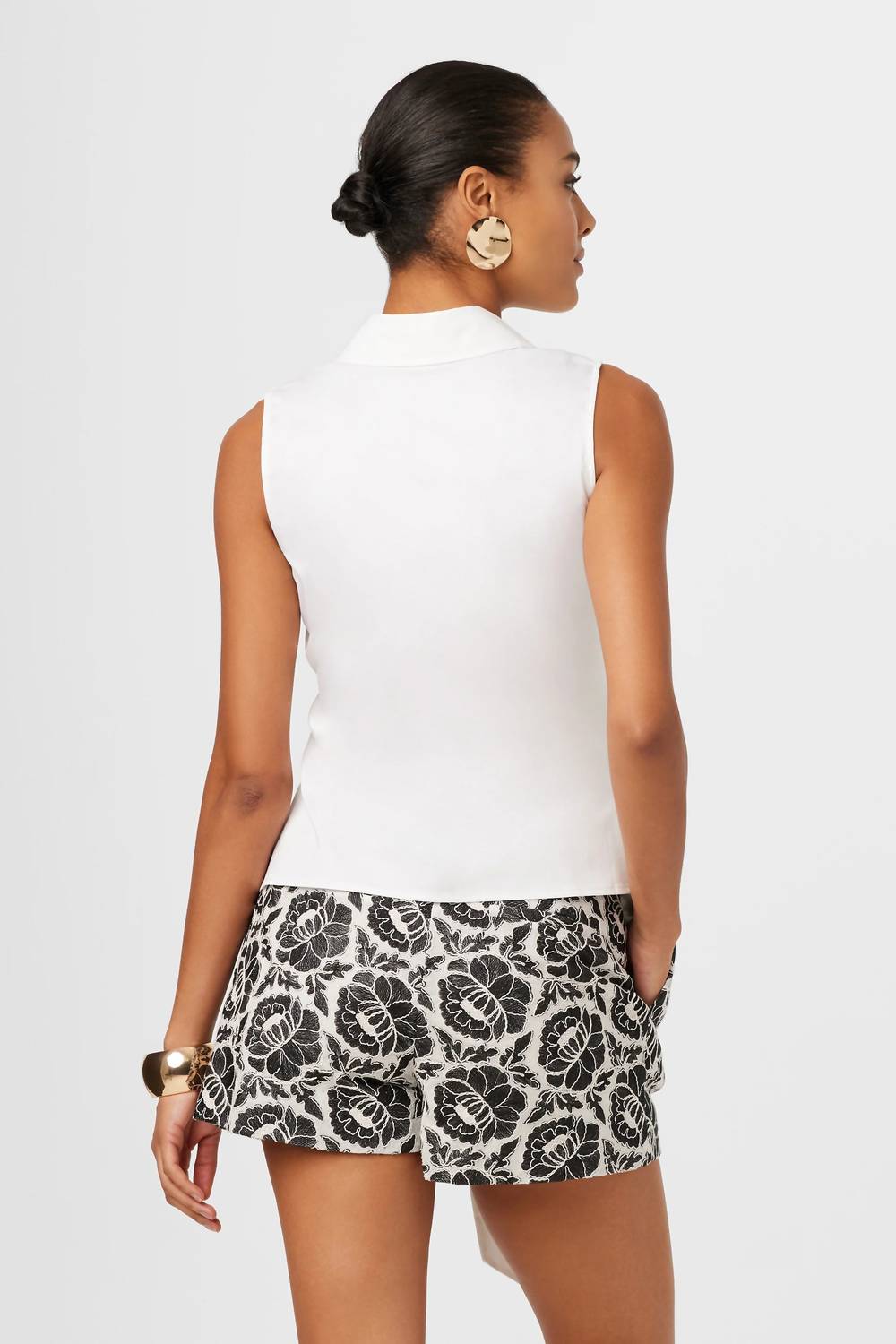 Toccin - Katherine Sleeveless Tie Front Top