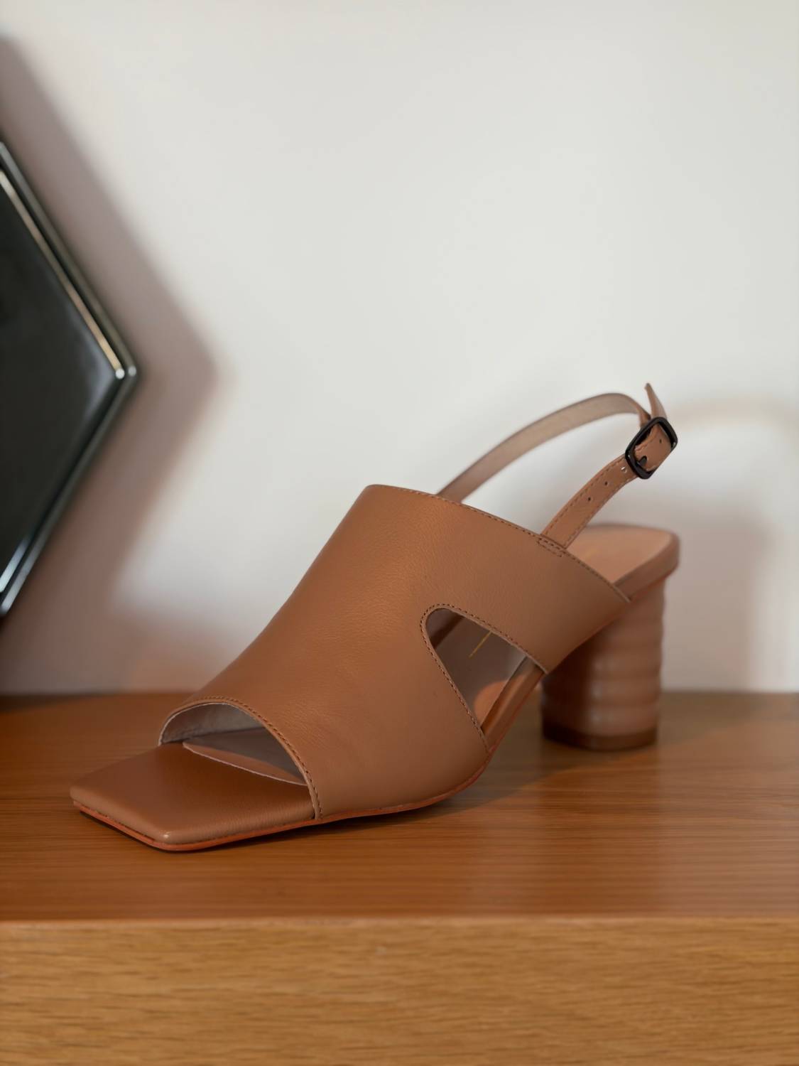 Intentionally Blank - Women's Kang Heel Sandal