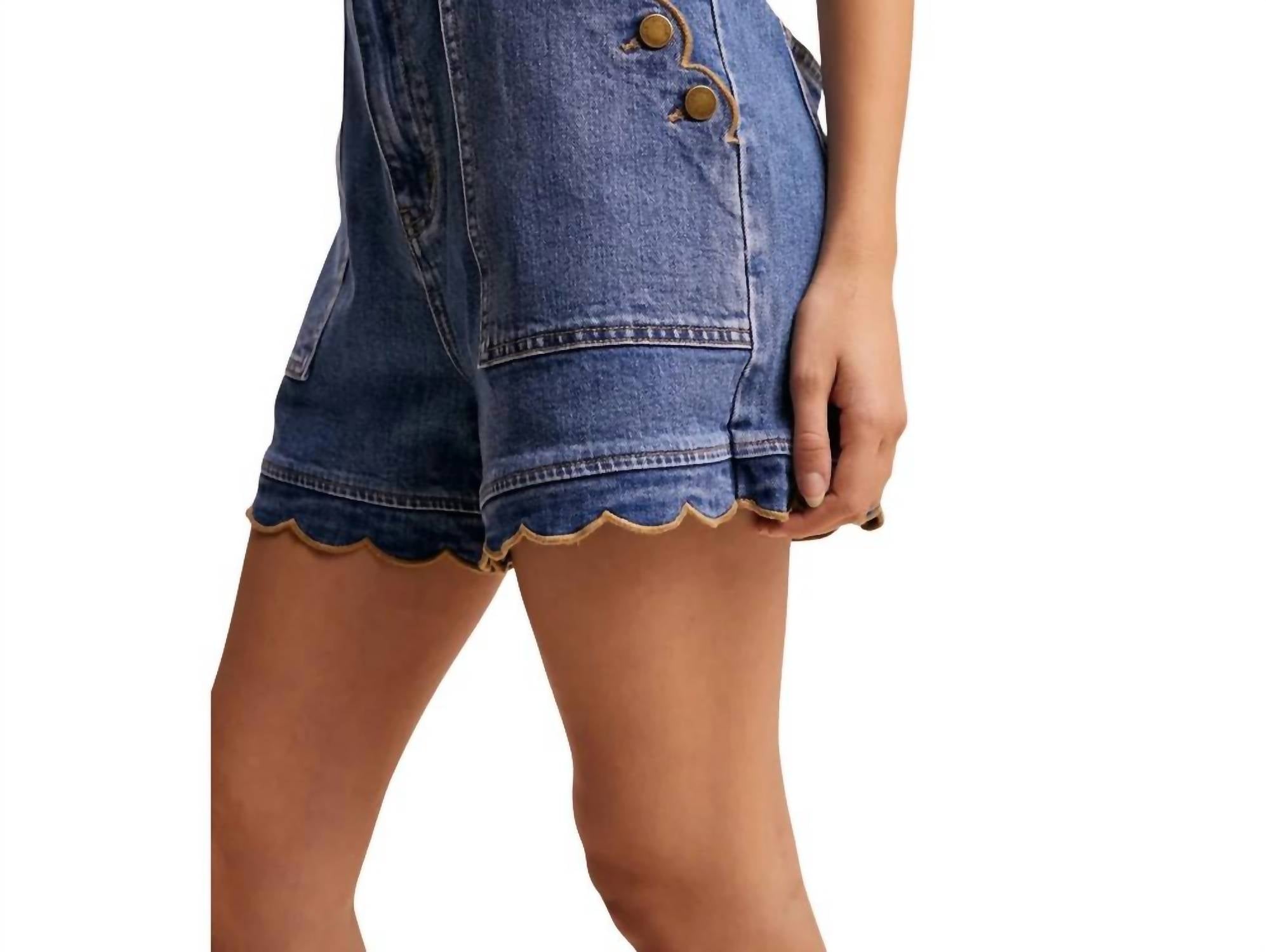 Listicle - Women's Scallop Button Denim Shorts