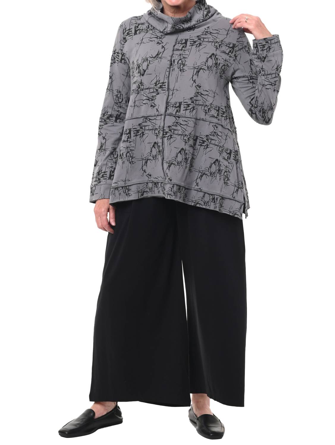Tulip Clothing - Mazie Pullover