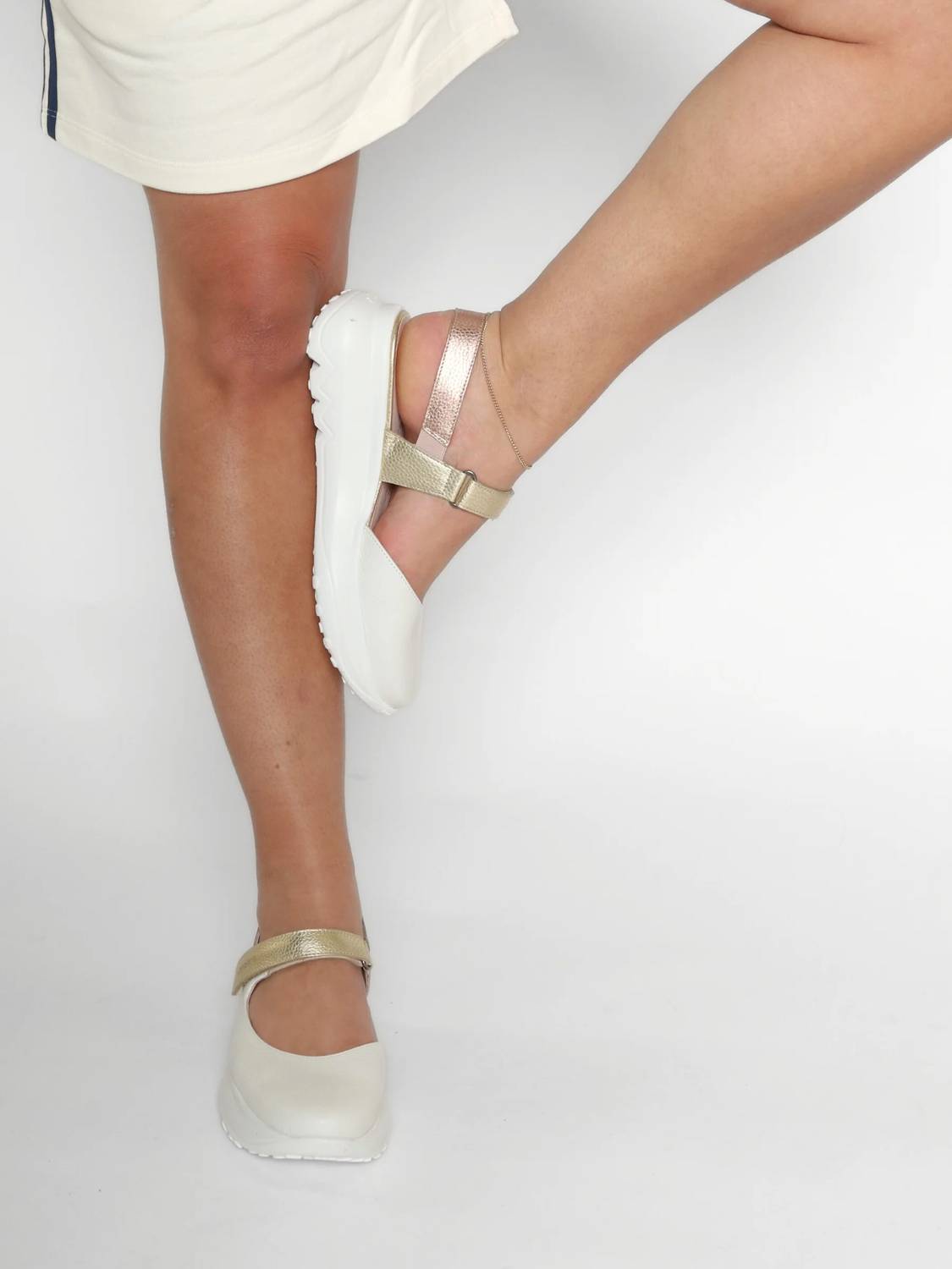 Wonders - Women's Comb Leather Platform Shoes