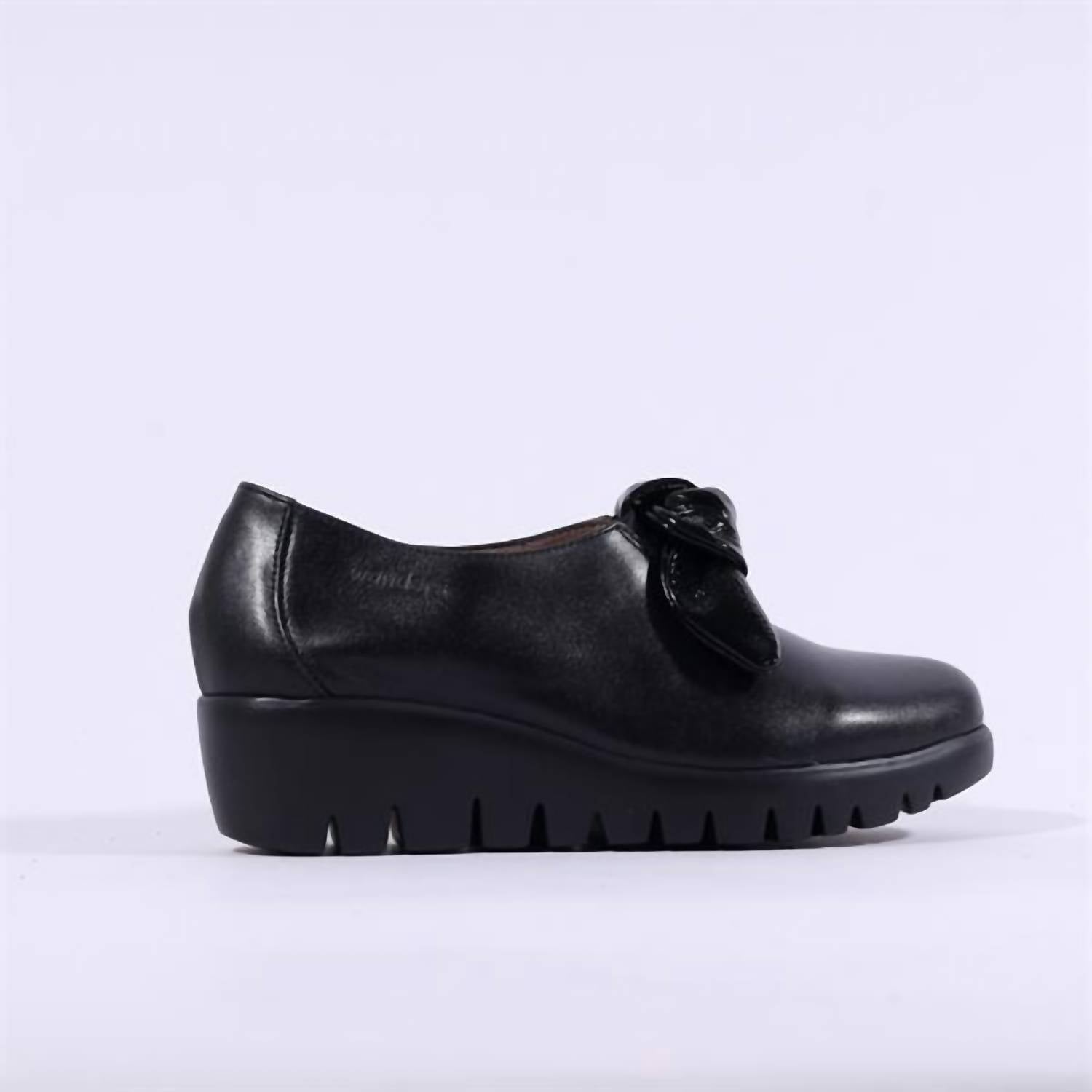 Wonders - Women's Leather Wedge With Tie