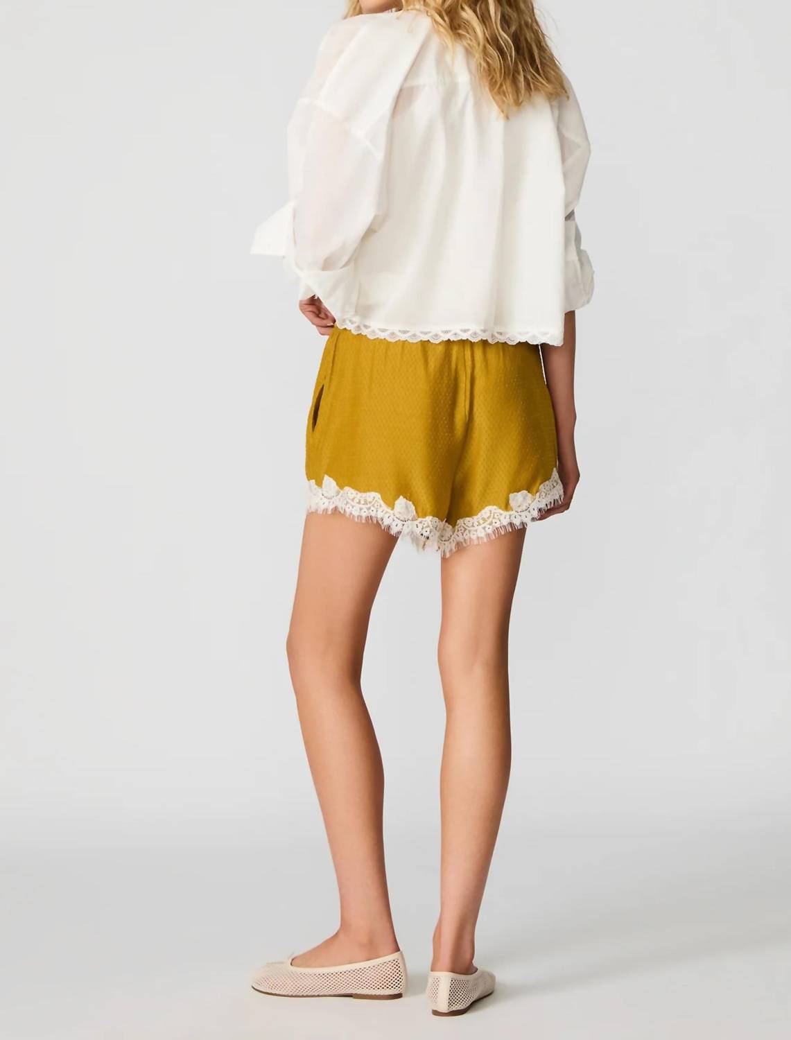 Steve Madden - Daisee Lace Hem Shorts