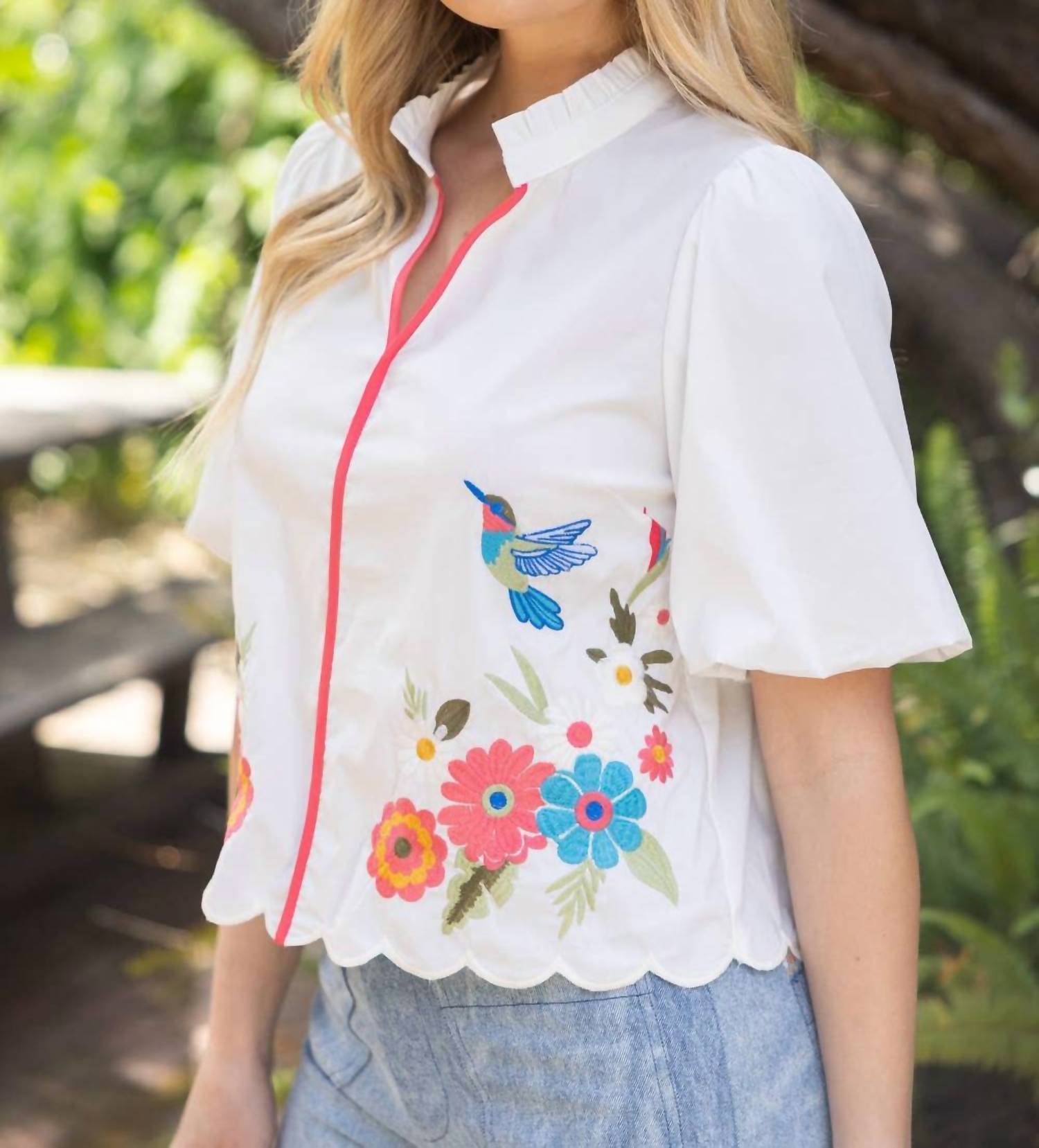 Voy - Pipping Detail Floral Hummingbird Embroidered Top