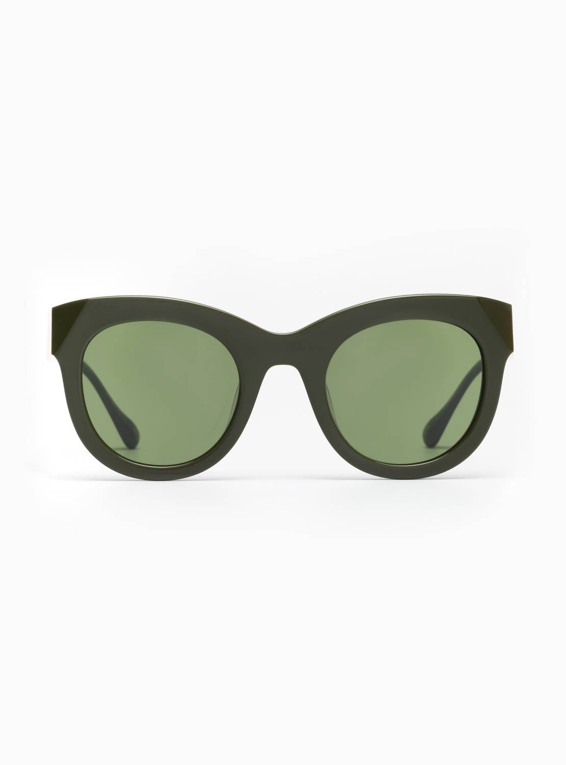 Aperçu Eyewear Women's Le Chat Cat-eye Sunglasses in foret - women's accessory - detail view