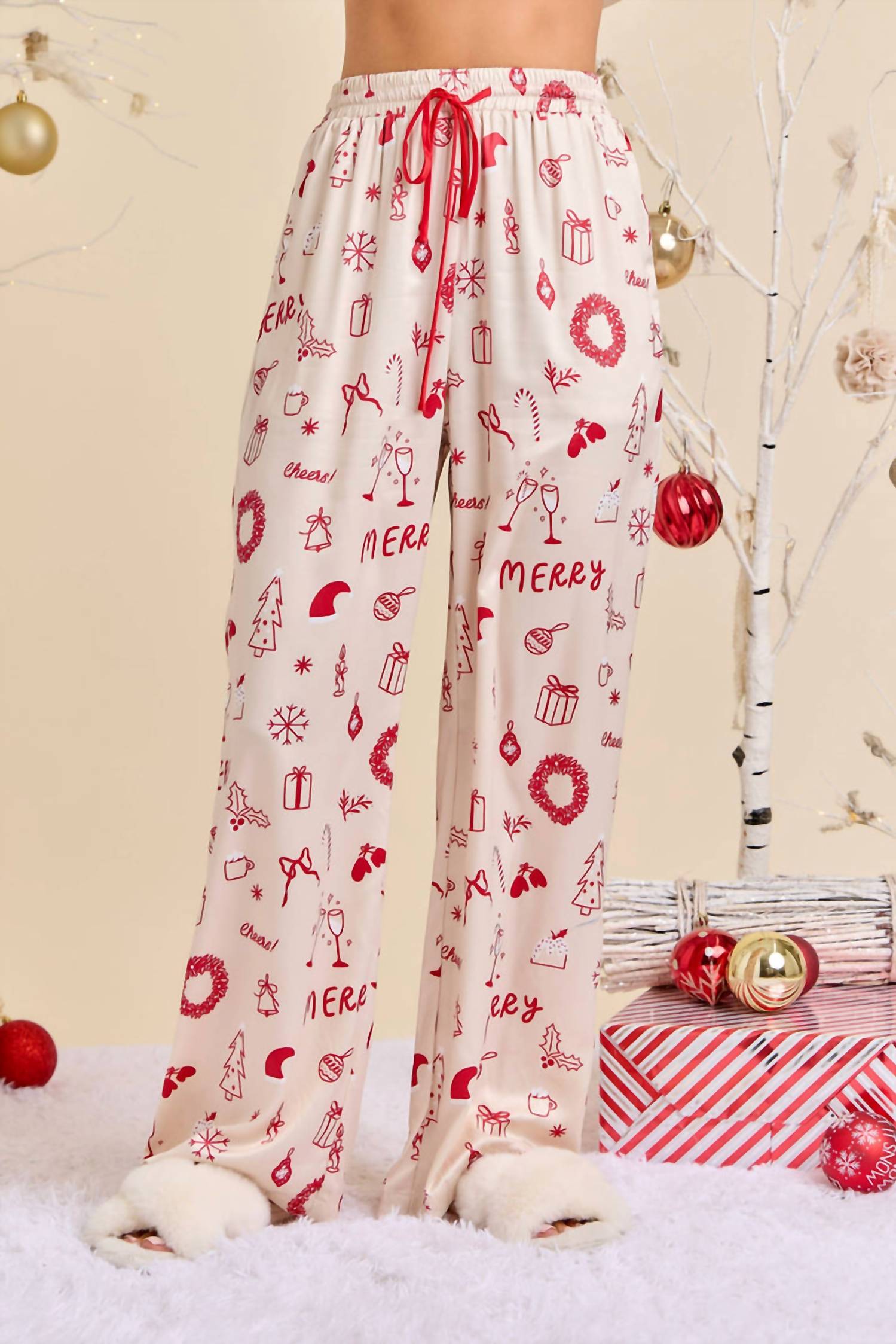 Main Strip - Holly Holiday Pajama Set