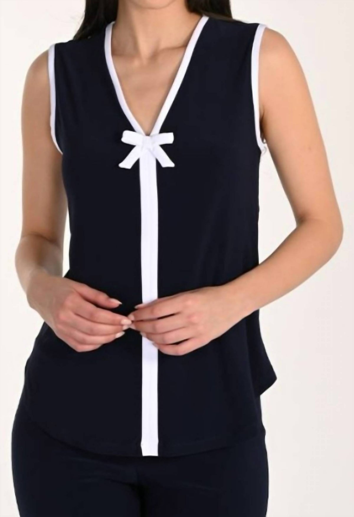 Frank Lyman - Sleeveless Top With Bow Detail