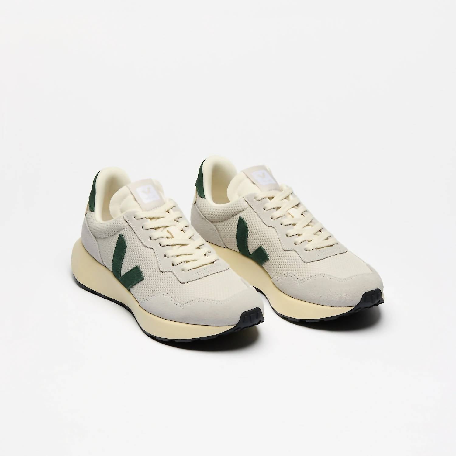Veja - Women's Paulistana Alveomesh Sneaker
