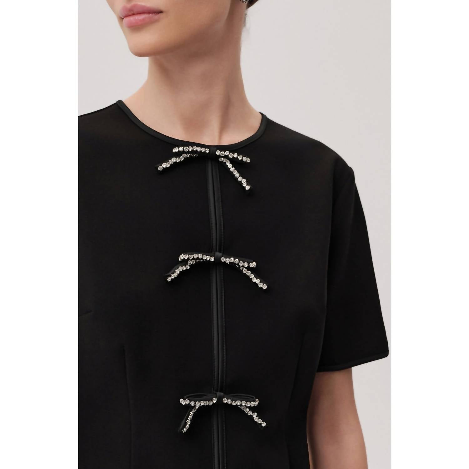 Exquise - Dove Short Sleeve Blouse