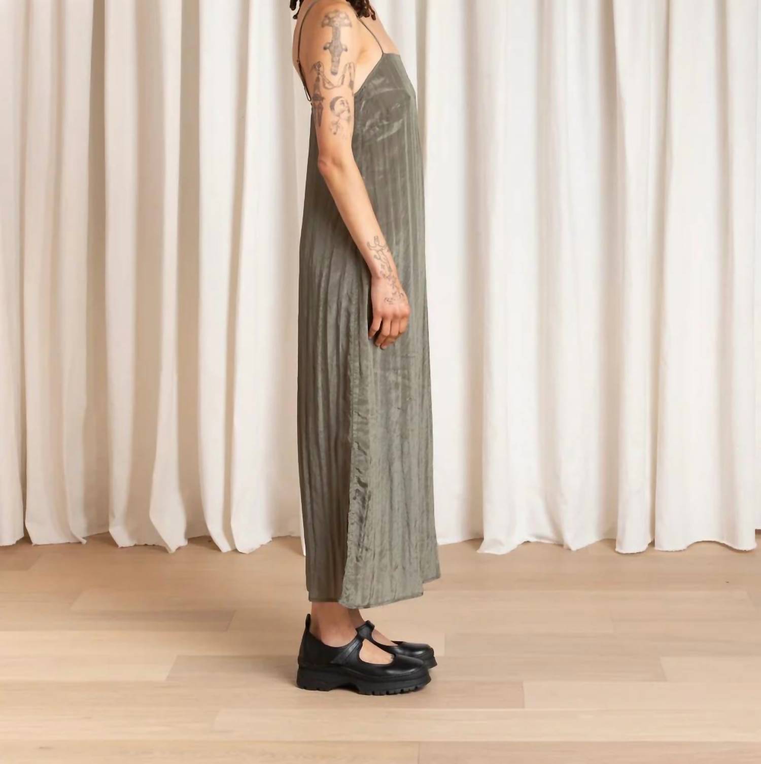 Ali Golden - Square Neck Slip Dress