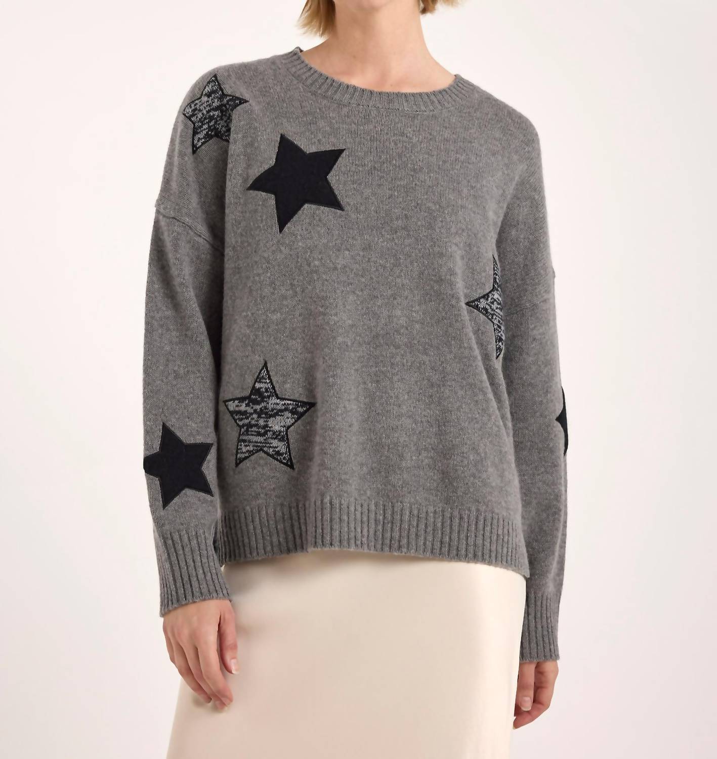 Brodie Cashmere Perrie Patch Star Cashmere Crew Neck Jumper in mid grey - women's sweater