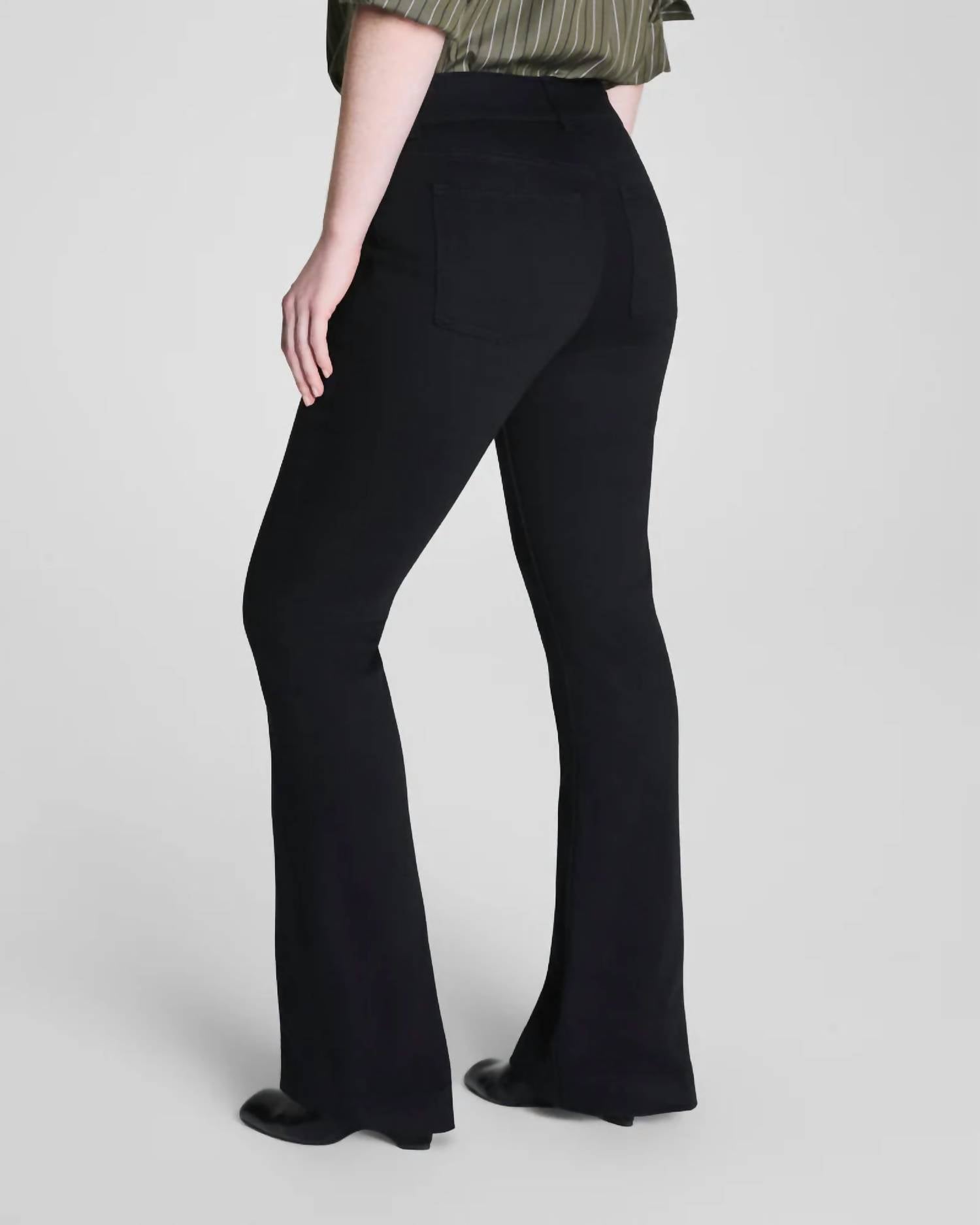 Spanx - Denim Everywhere Flare Jeans 2.0