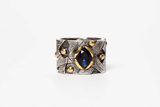 Avenue Chic - Vintage Ring