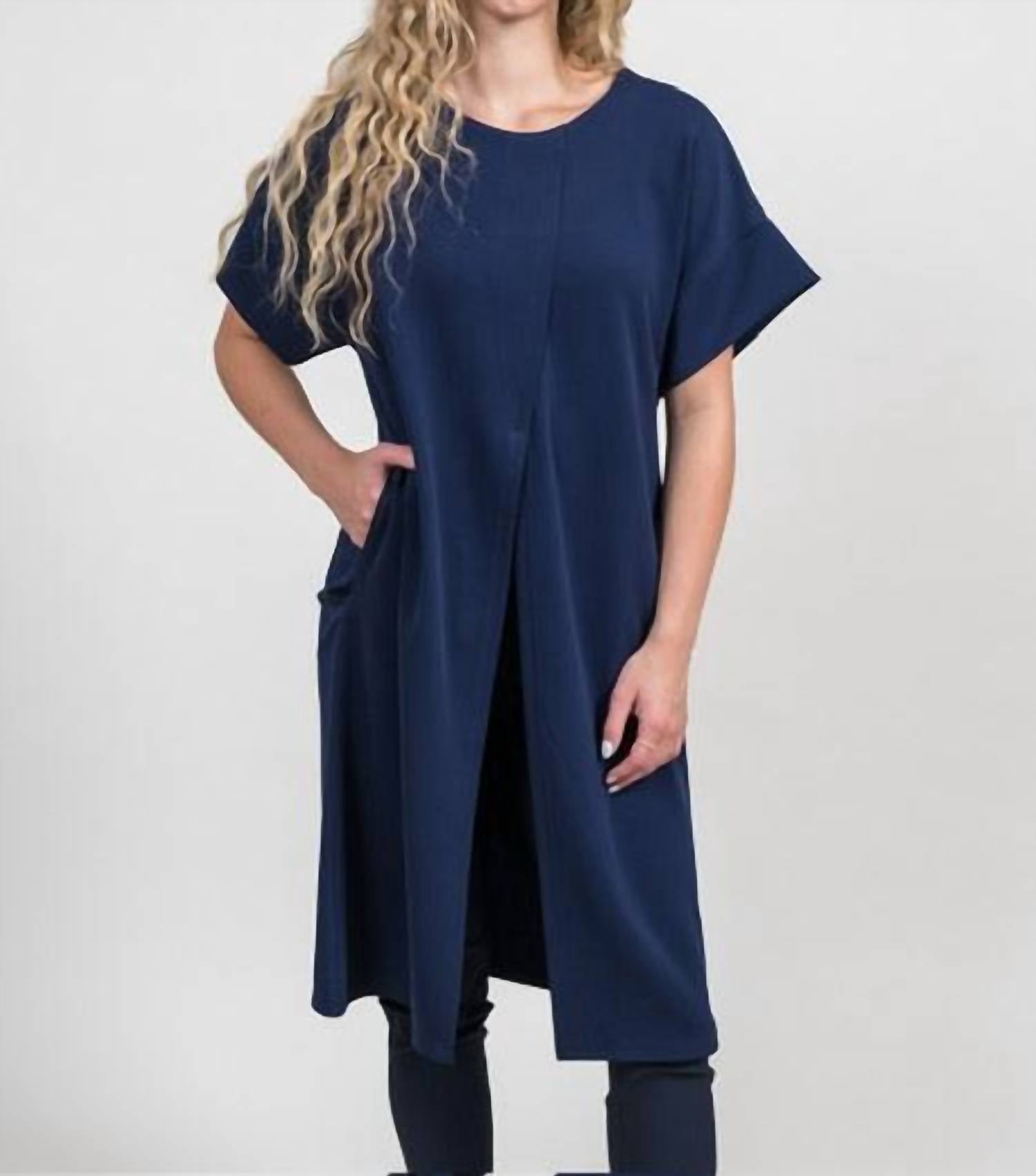 Trisha Tyler - Split Front Long Topper