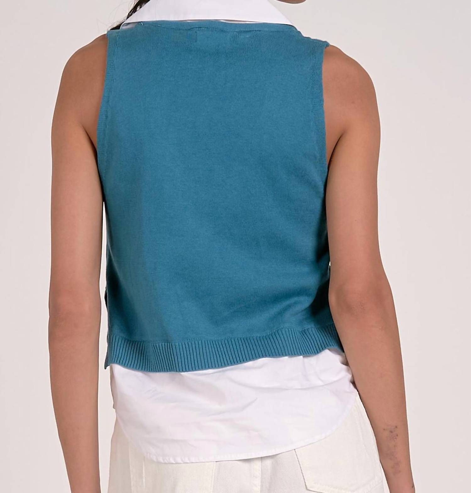 Elan - LAYERED V-NECK SWEATER VEST