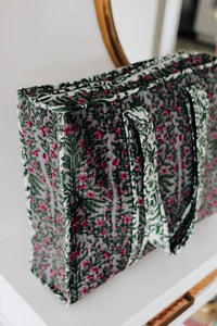 Crowned Free - Women's Quilted Market Bag