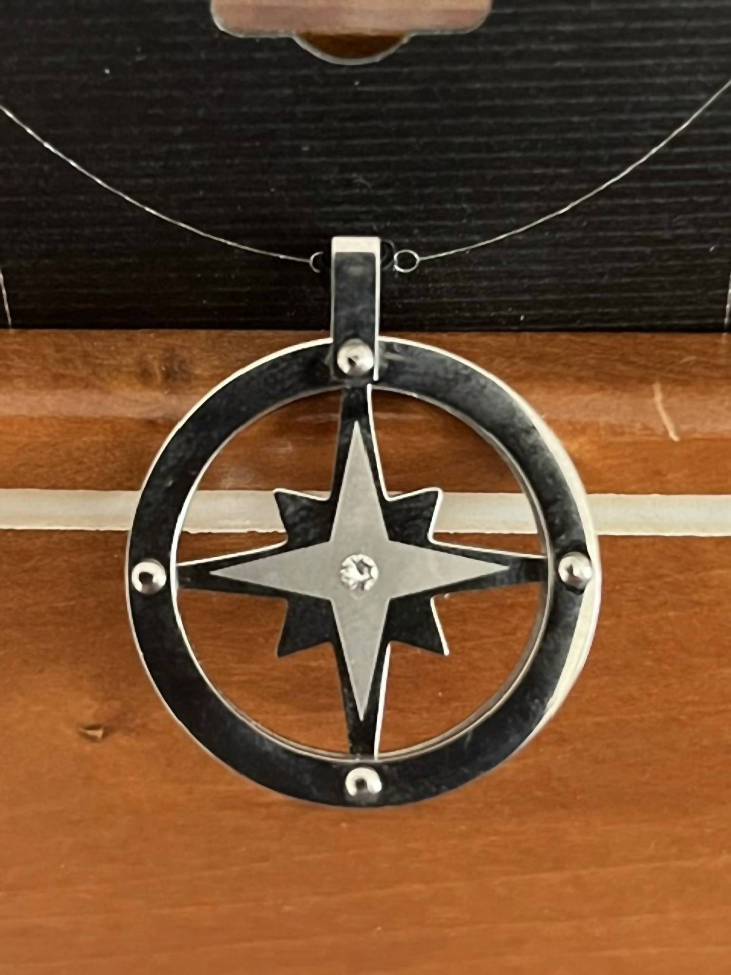 FAIRE COMPASS PENDANT-UNISEX-STAINLESS in silver - women's item