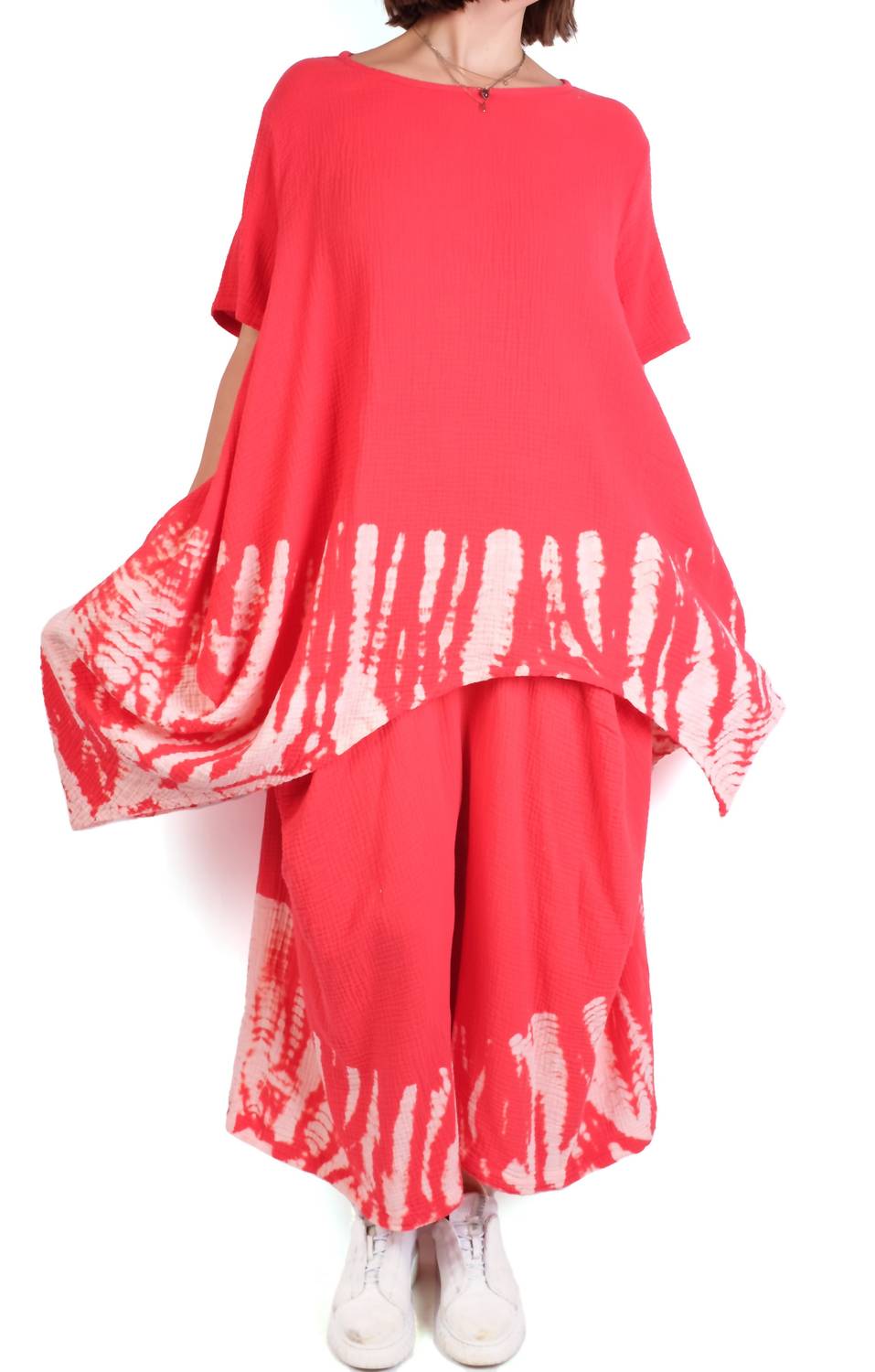 Dress To Kill - Stamp Dip Dye Pullover