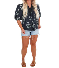 She + Sky - Women's Garden Whimsy Print Top
