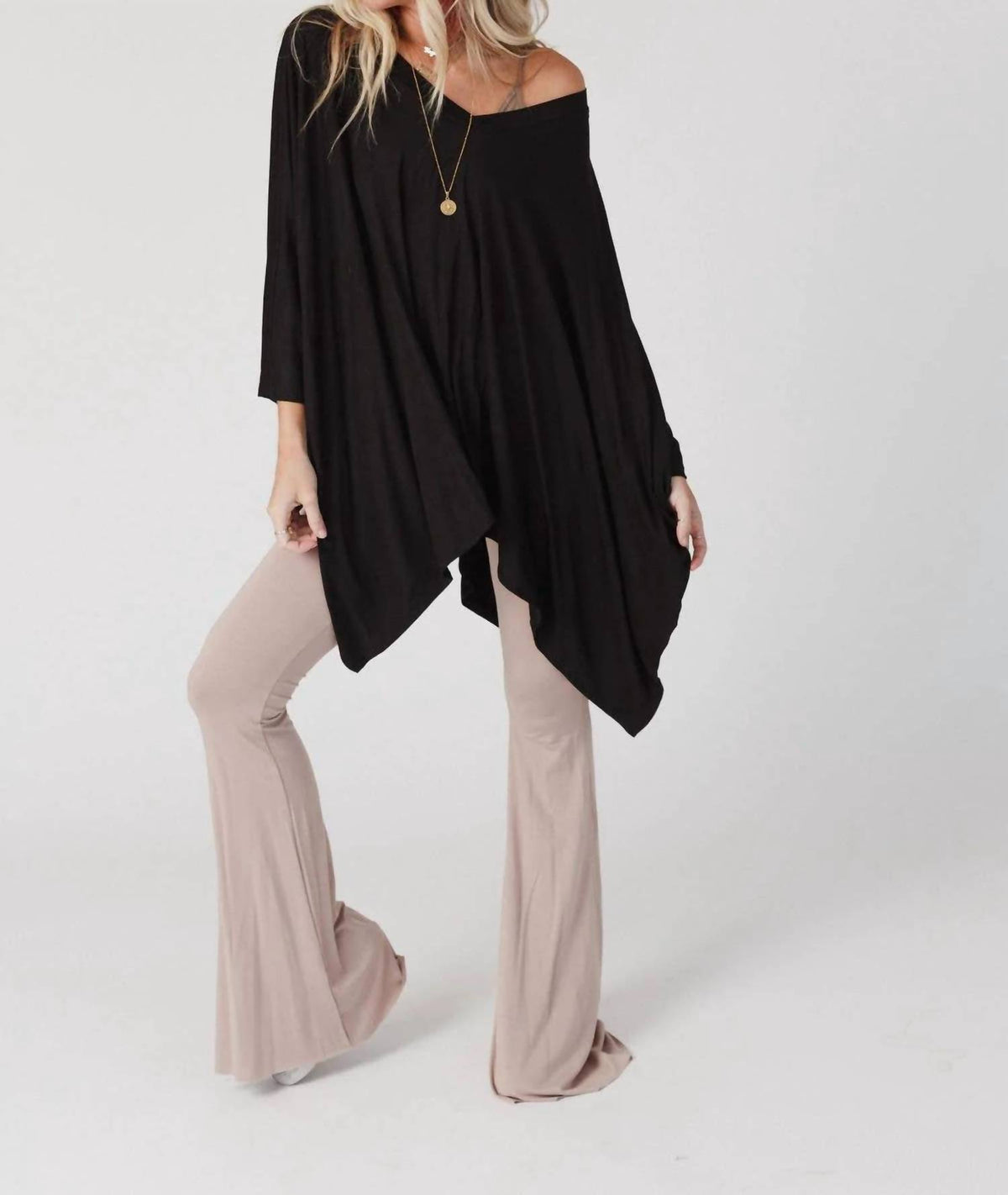 Three Bird Nest - Wren V-neck Top