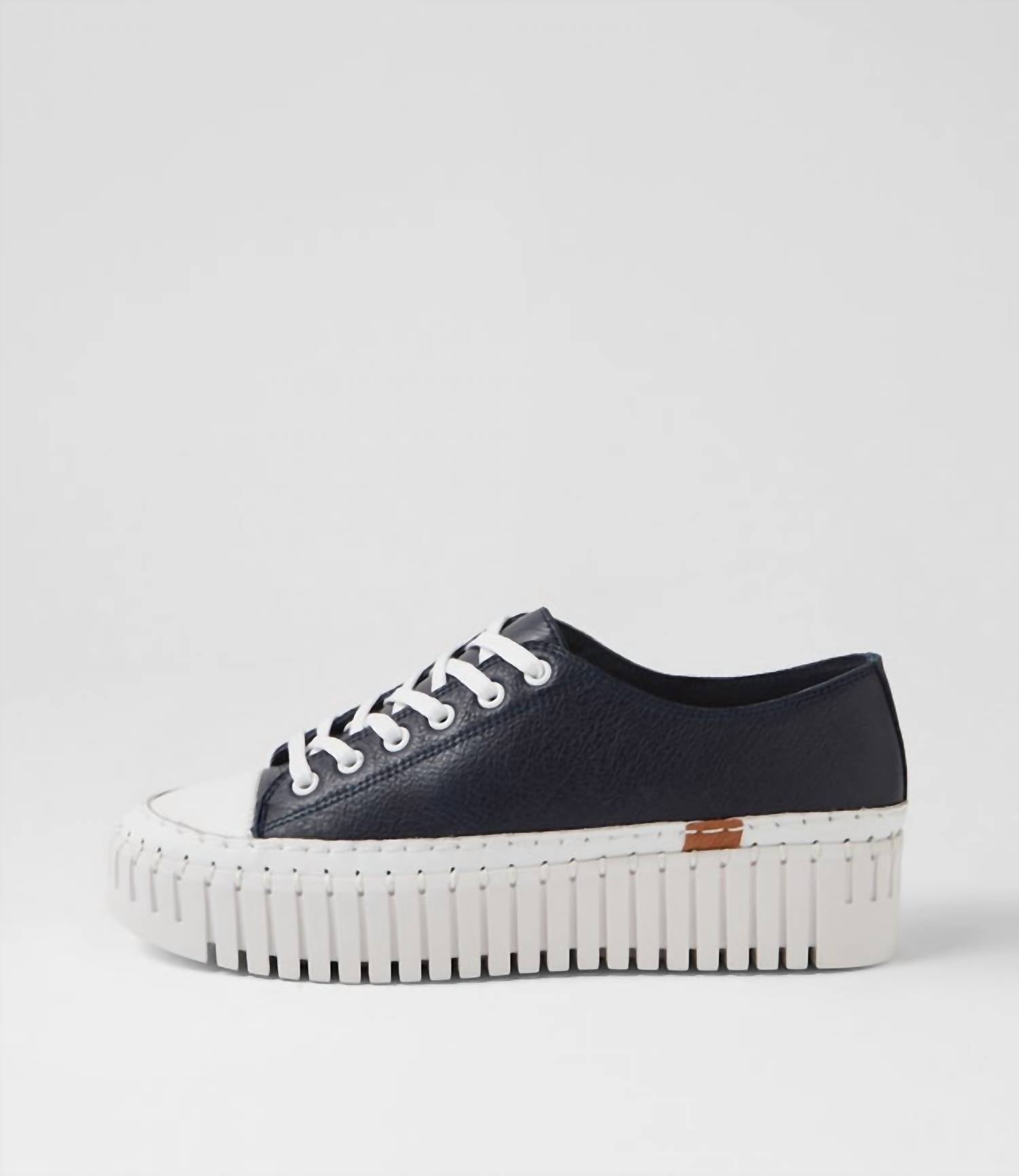 Django & Juliette - Women's Baselo Shoe