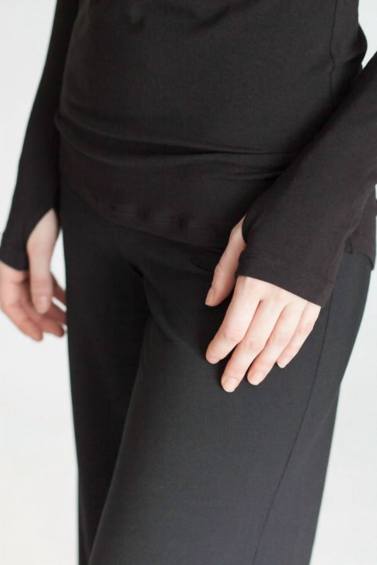 Buki - Collagen Turtleneck