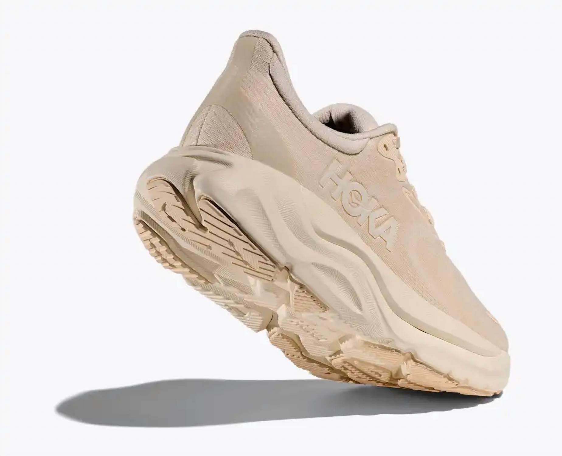Hoka - Women's Arahi 8 Running Shoes