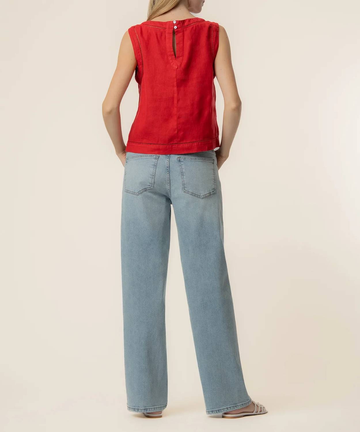 Kut From The Kloth - Joanne Sleeveless Crop Top