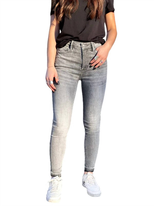 Judy Blue - Tummy Control Jeans