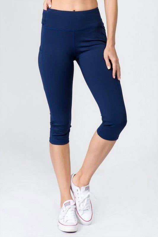 Yelete - Women's Seamless Butter Soft Capri Leggings