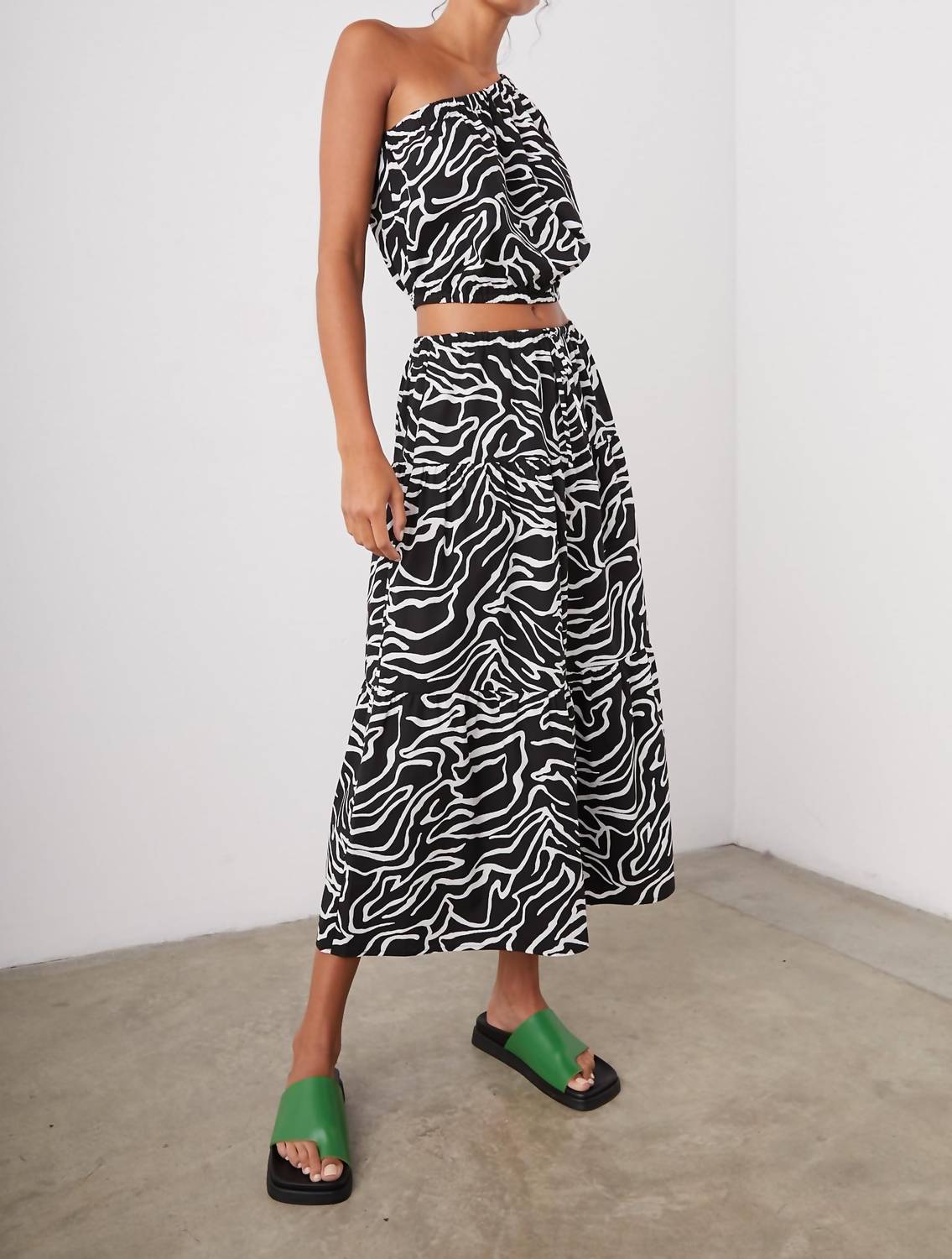 Rails - Evy One Shoulder Contour Lines Cropped Top