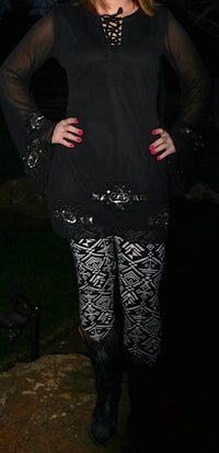 R Cinco Ranch Aztec Print Leggings in black white - women's pants