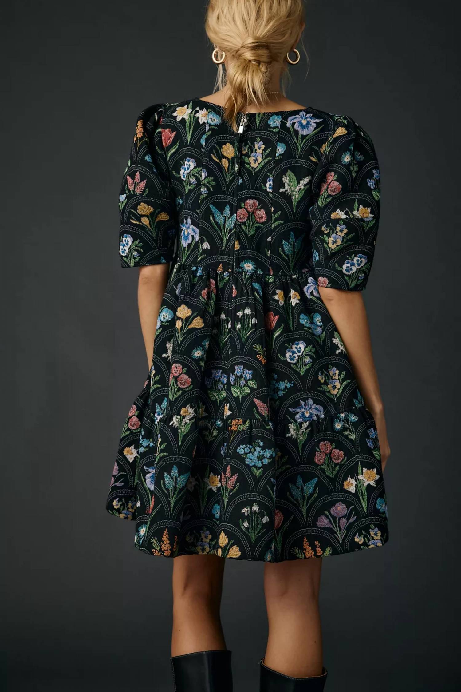 En Saison - Daphne Floral Tapestry Jacquard Trapeze Mini Dress